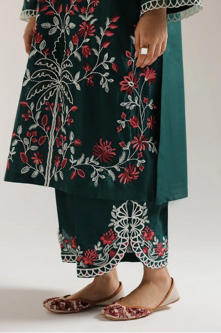 ETHNC- 2PIECE EMBROIDERED SUIT